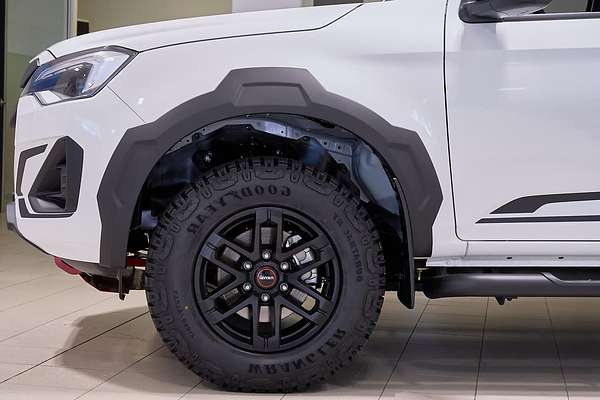 2025 Isuzu D-MAX BLADE 4X4