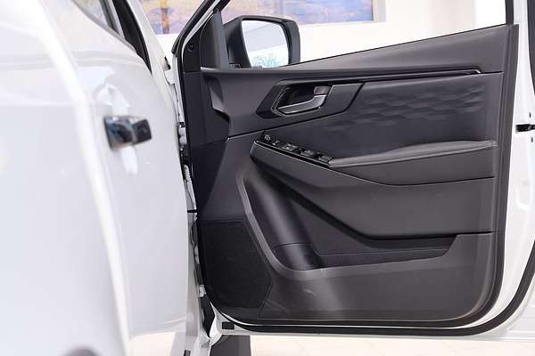 2025 Isuzu D-MAX BLADE 4X4