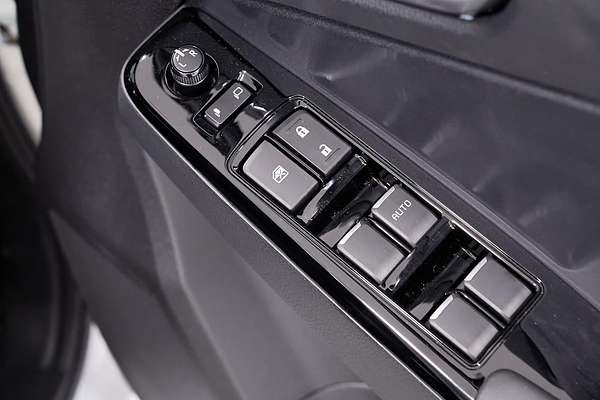2025 Isuzu D-MAX BLADE 4X4