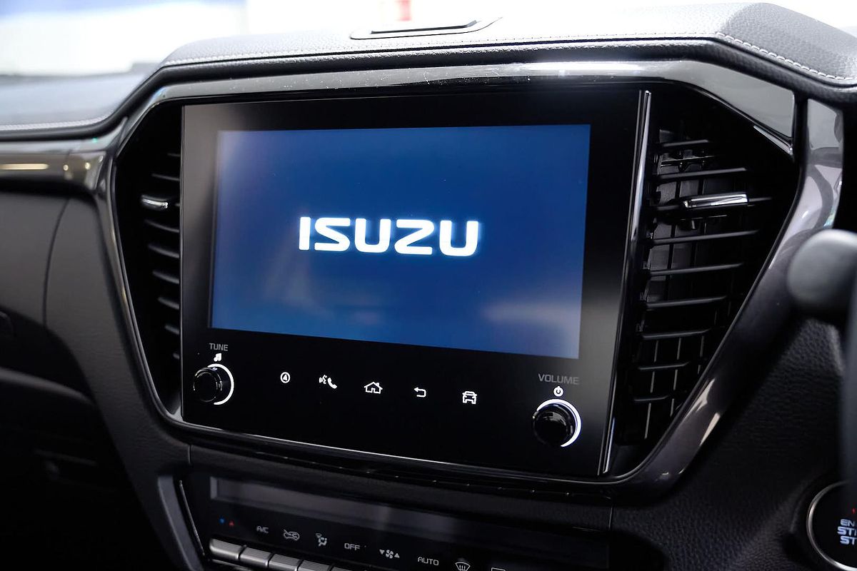 2025 Isuzu D-MAX BLADE 4X4