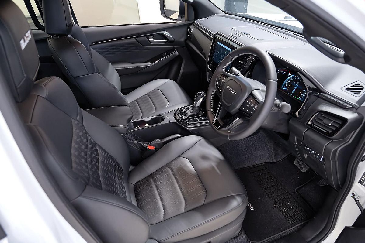 2025 Isuzu D-MAX BLADE 4X4