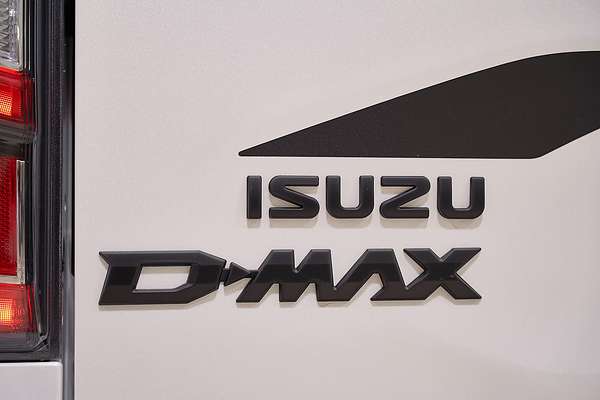 2025 Isuzu D-MAX BLADE 4X4