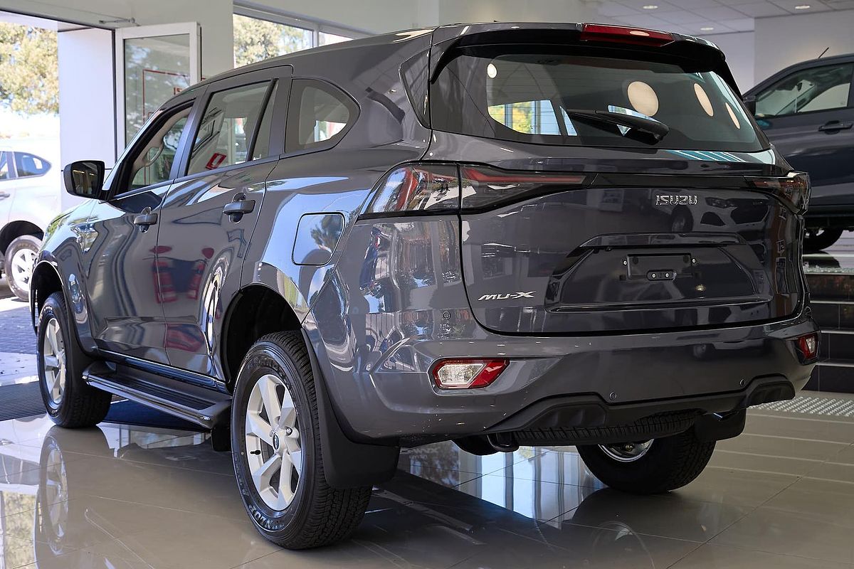2025 Isuzu MU-X LS-M
