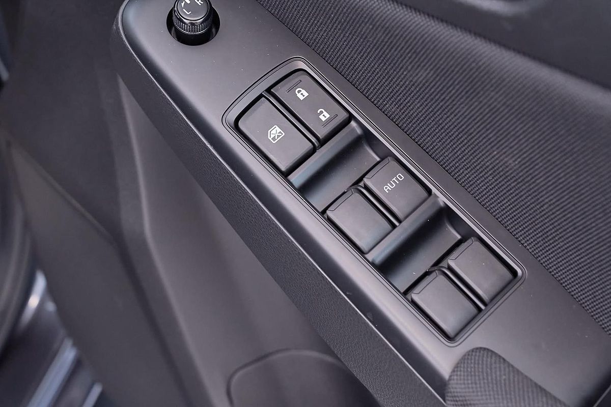 2025 Isuzu MU-X LS-M