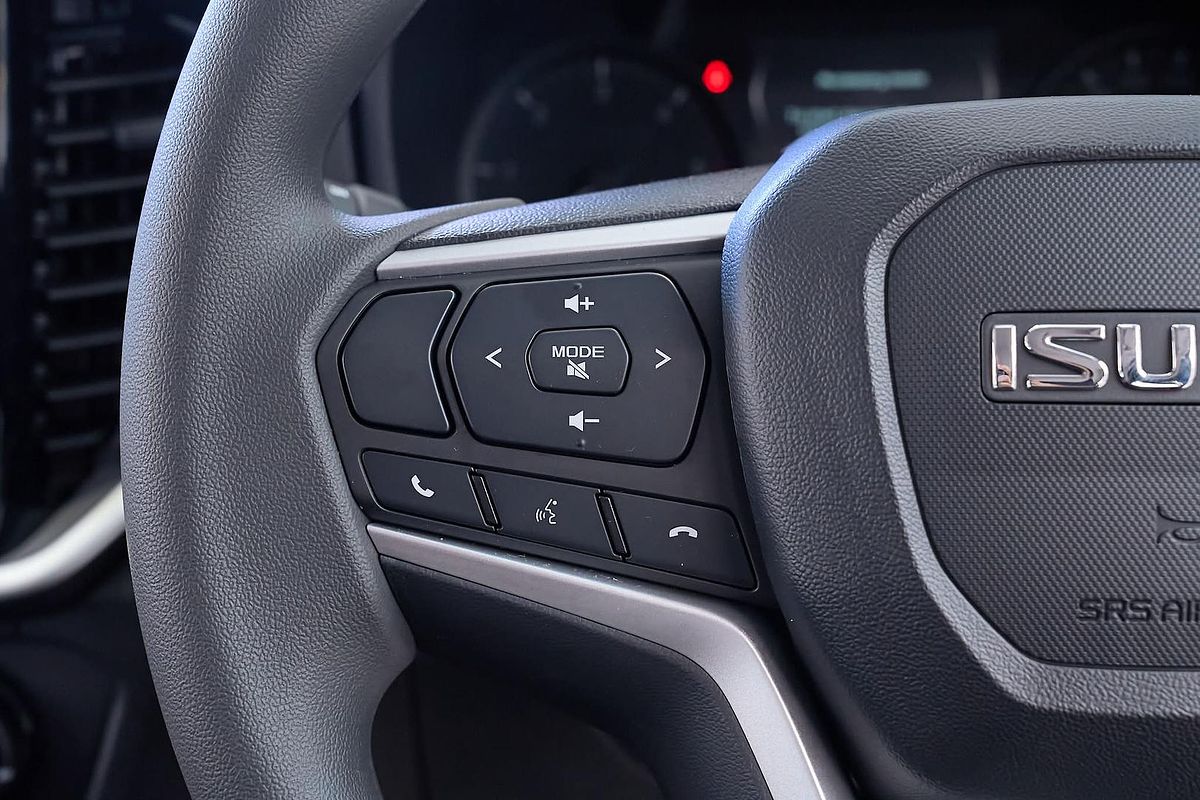 2025 Isuzu MU-X LS-M