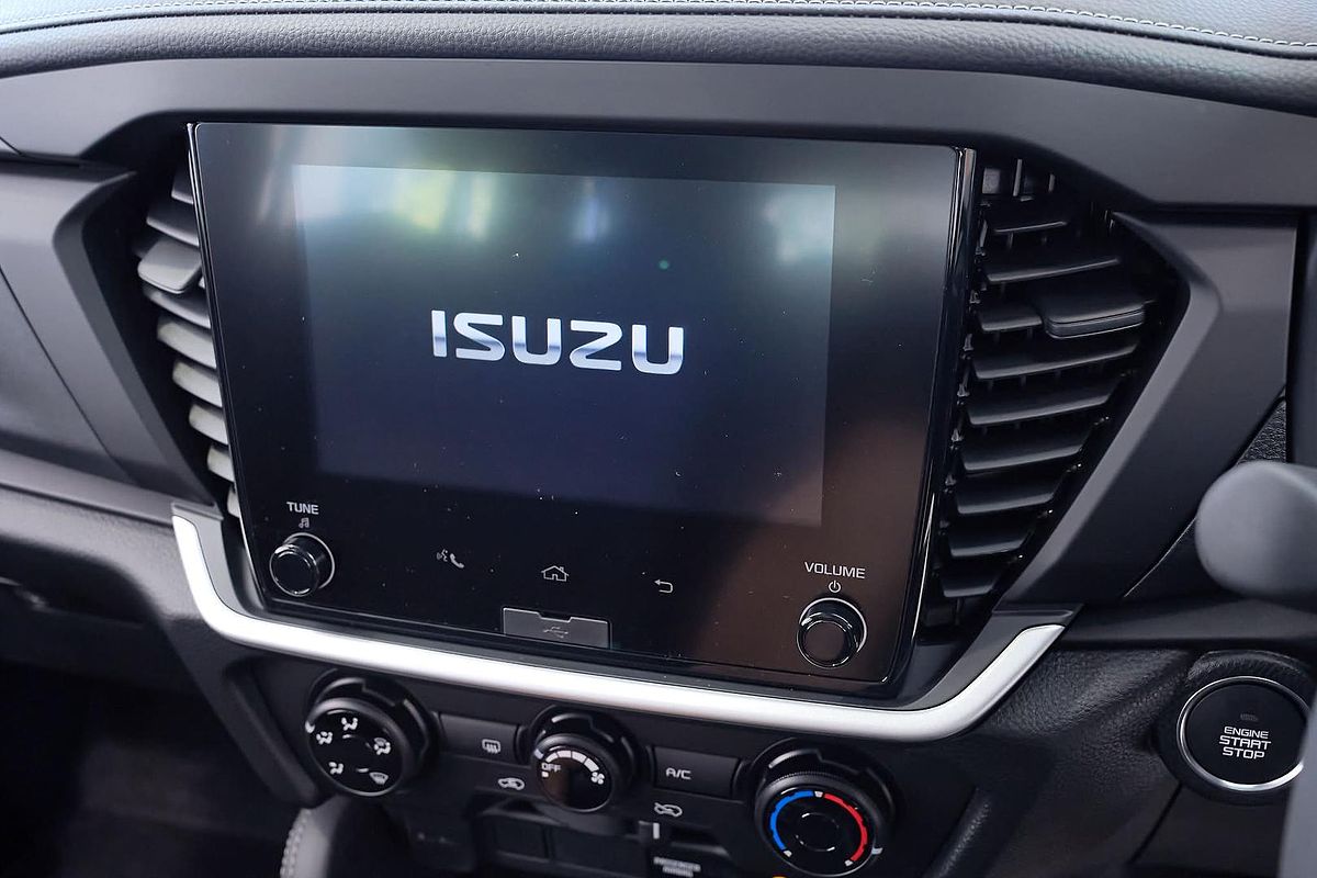 2025 Isuzu MU-X LS-M