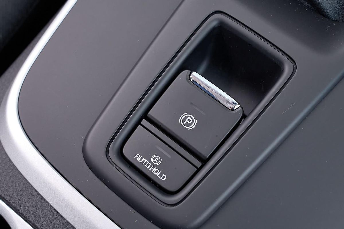 2025 Isuzu MU-X LS-M