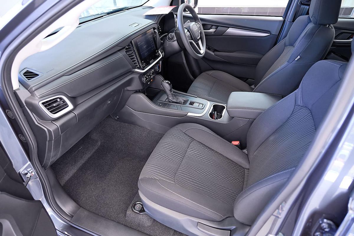 2025 Isuzu MU-X LS-M