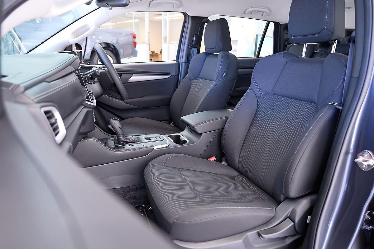 2025 Isuzu MU-X LS-M