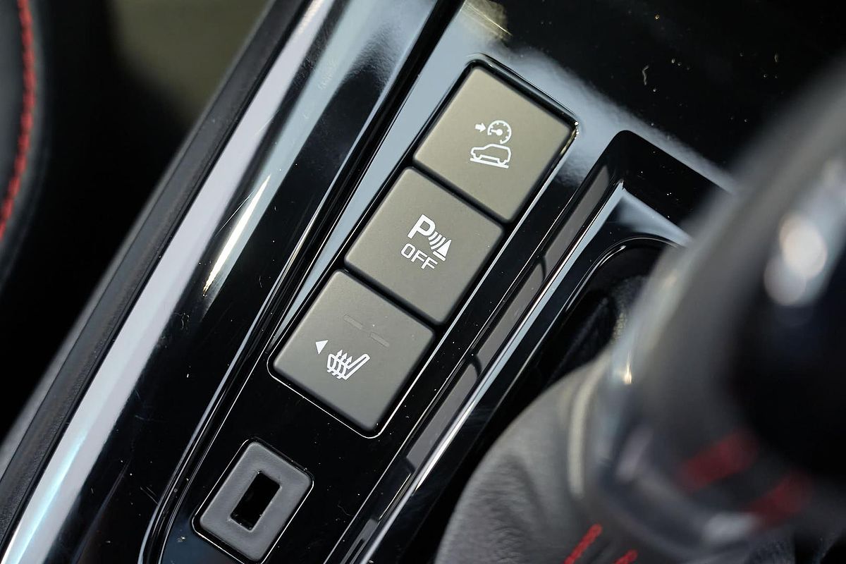 2025 Isuzu D-MAX X-TERRAIN 4X4