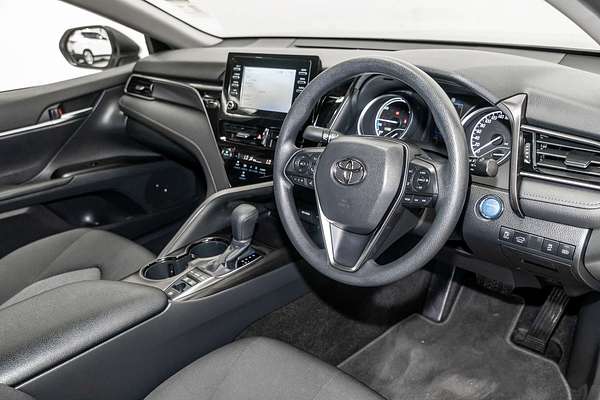 2024 Toyota Camry Ascent AXVH70R