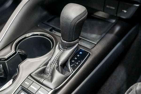 2024 Toyota Camry Ascent AXVH70R