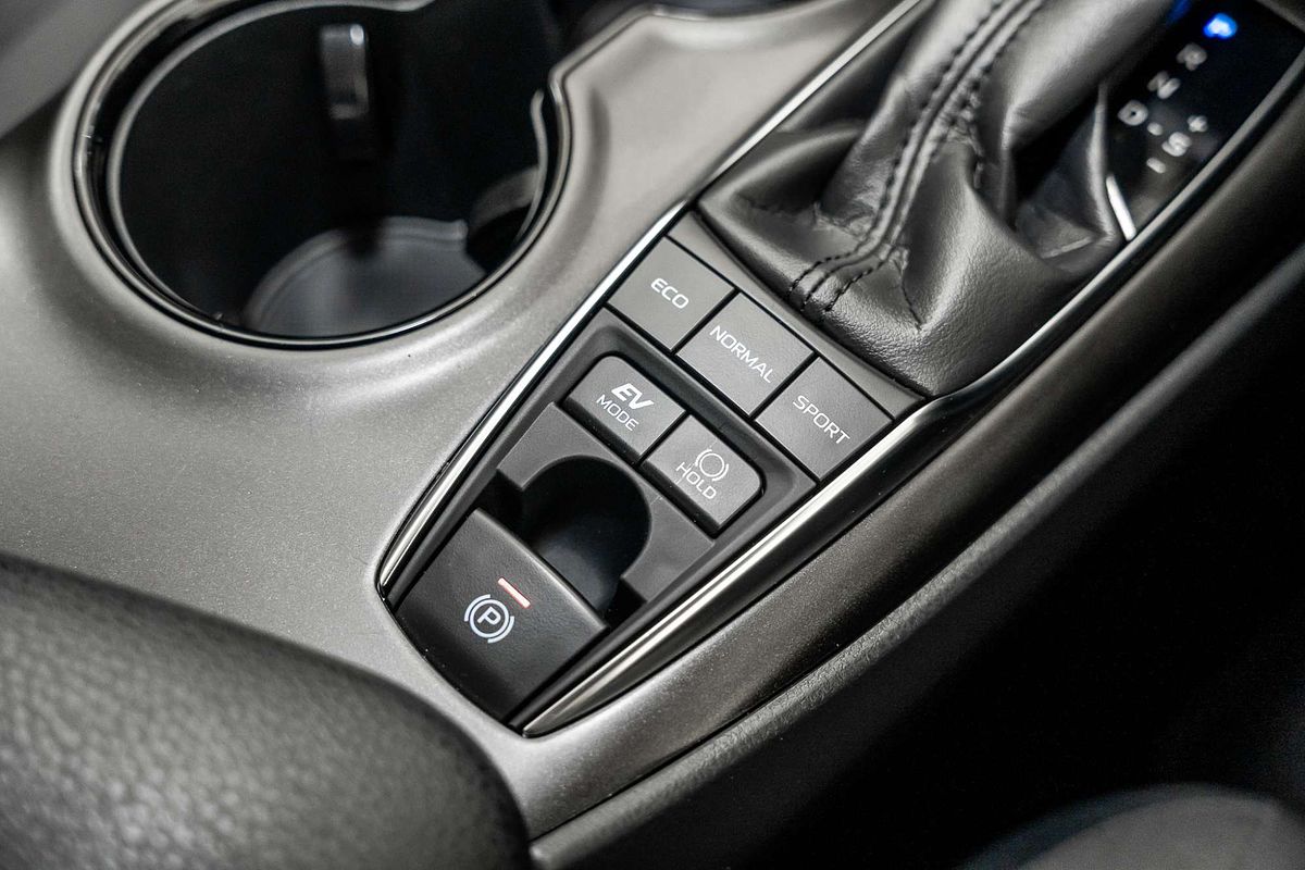 2024 Toyota Camry Ascent AXVH70R