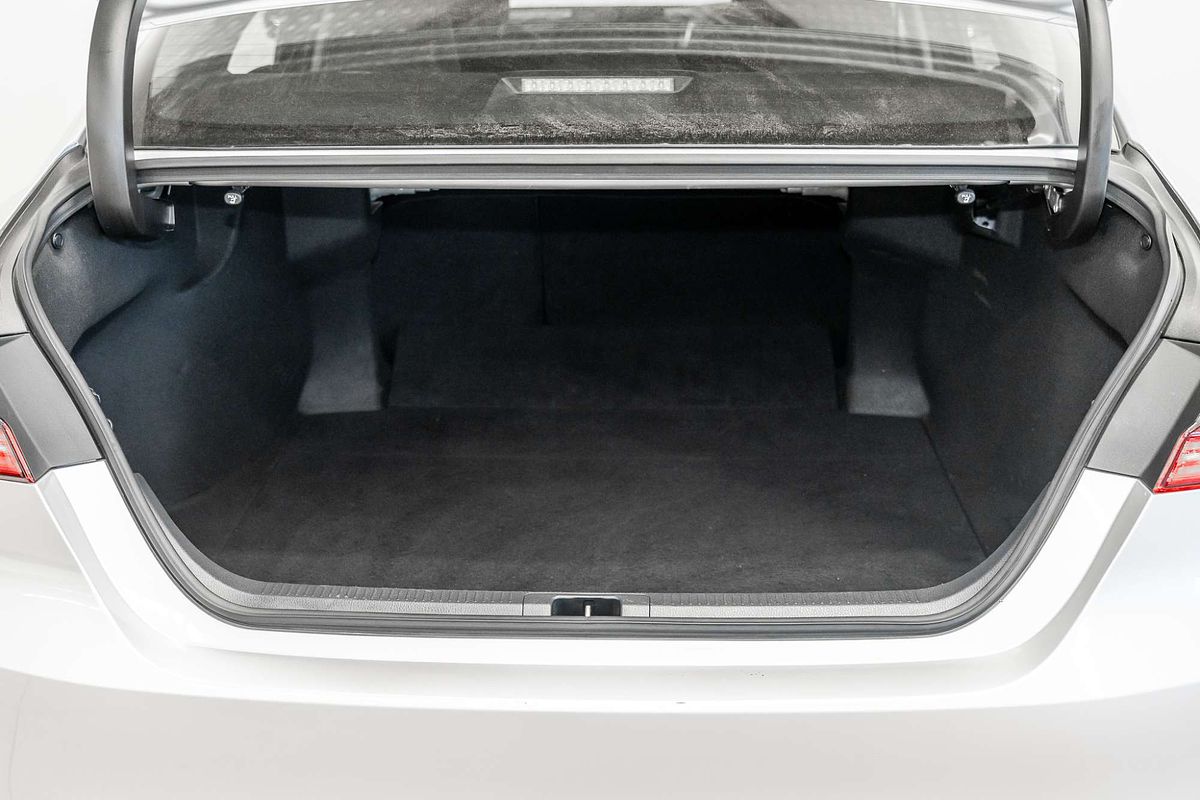 2024 Toyota Camry Ascent AXVH70R