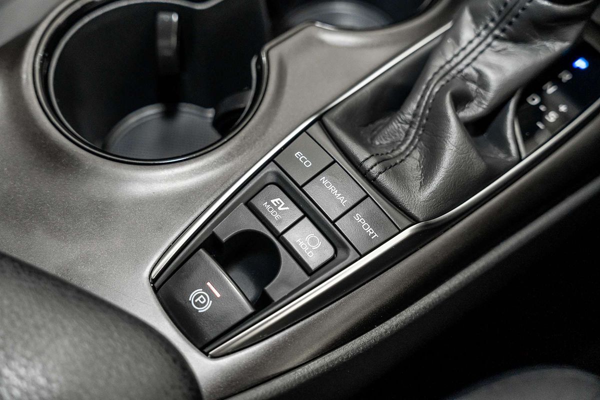 2024 Toyota Camry Ascent AXVH70R