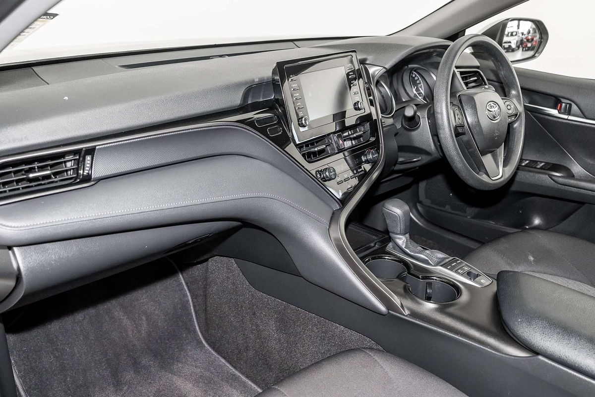 2024 Toyota Camry Ascent AXVH70R
