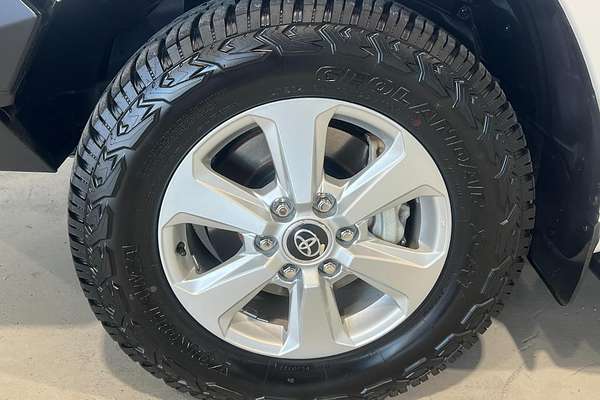 2022 Toyota Landcruiser GXL FJA300R