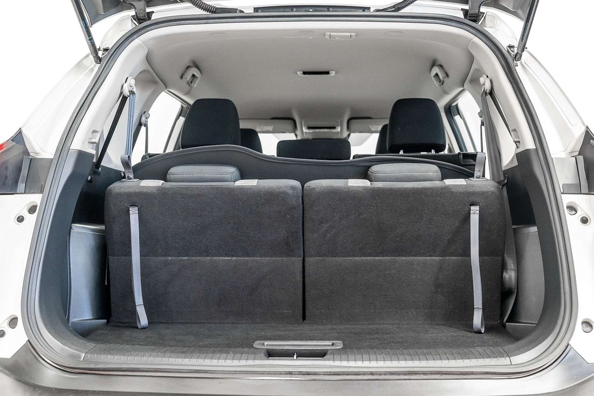 2023 Nissan X-TRAIL ST T33