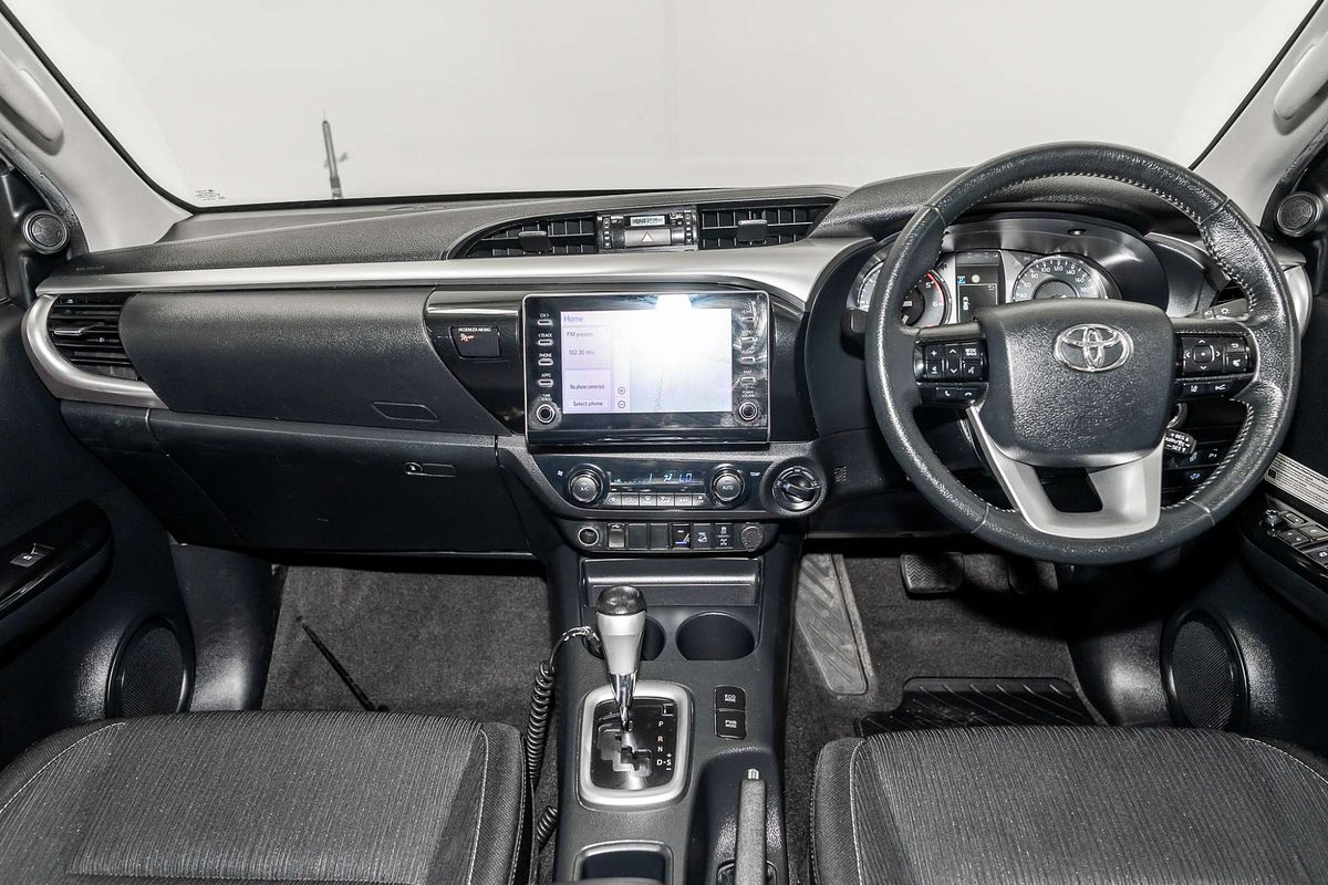 2020 Toyota Hilux SR5 GUN126R 4X4