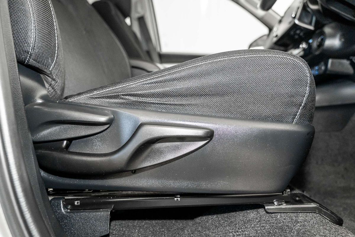 2020 Toyota Hilux SR5 GUN126R 4X4