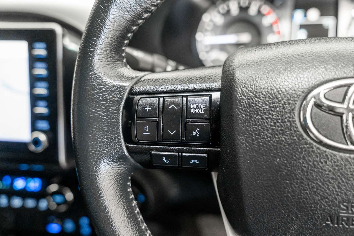2020 Toyota Hilux SR5 GUN126R 4X4