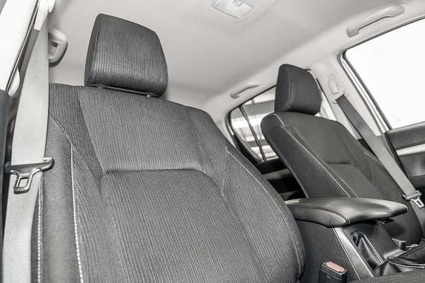 2020 Toyota Hilux SR5 GUN126R 4X4