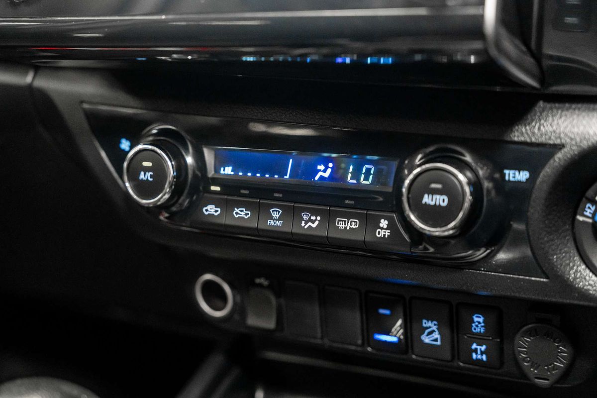 2020 Toyota Hilux SR5 GUN126R 4X4