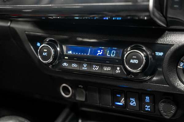 2020 Toyota Hilux SR5 GUN126R 4X4