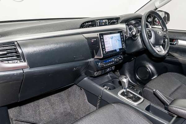2020 Toyota Hilux SR5 GUN126R 4X4