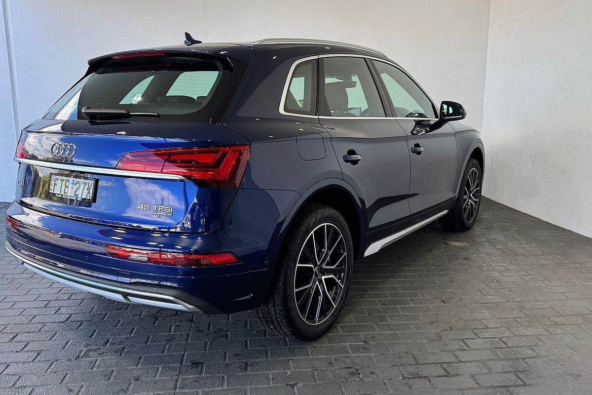 2024 Audi Q5 45 TFSI Sport FY