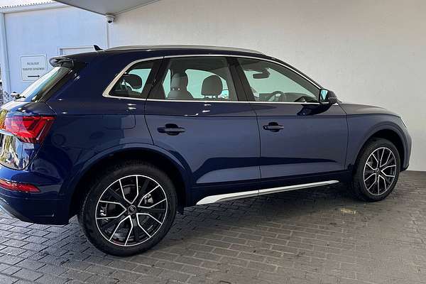 2024 Audi Q5 45 TFSI Sport FY