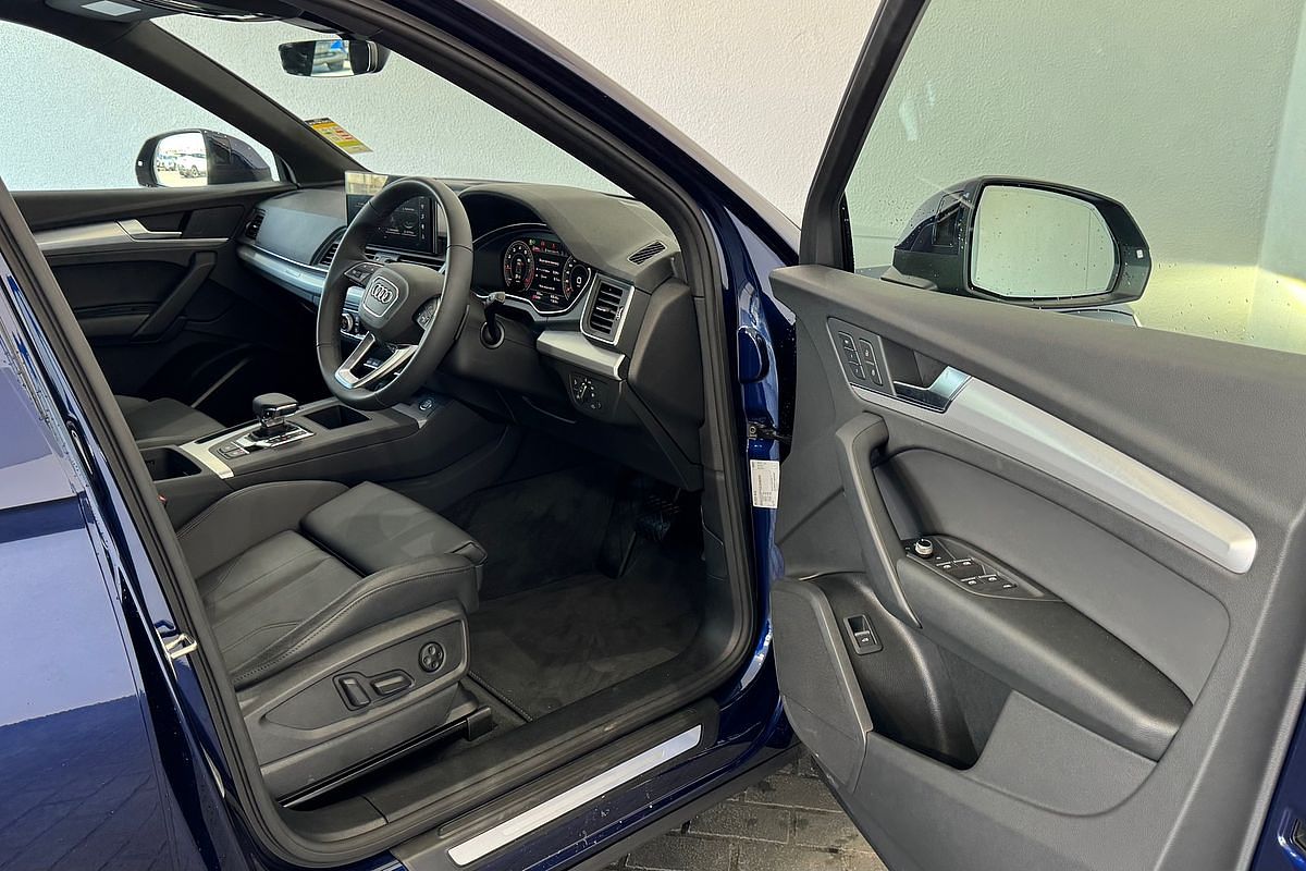 2024 Audi Q5 45 TFSI Sport FY