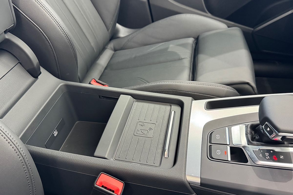 2024 Audi Q5 45 TFSI Sport FY