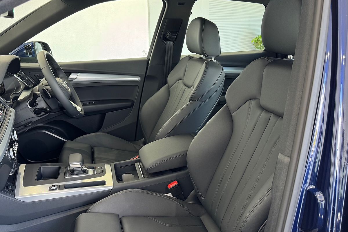 2024 Audi Q5 45 TFSI Sport FY