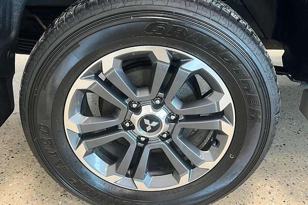 2019 Mitsubishi Triton GLS Premium MR 4X4