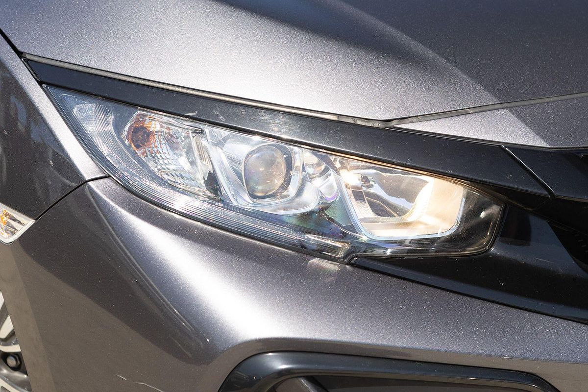 2020 Honda Civic VTi-L 10th Gen