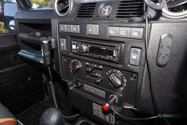 2015 Land Rover Defender 110