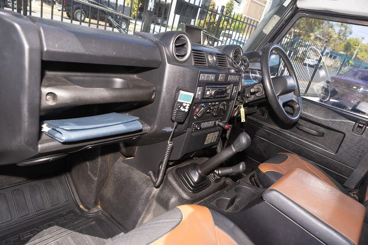 2015 Land Rover Defender 110