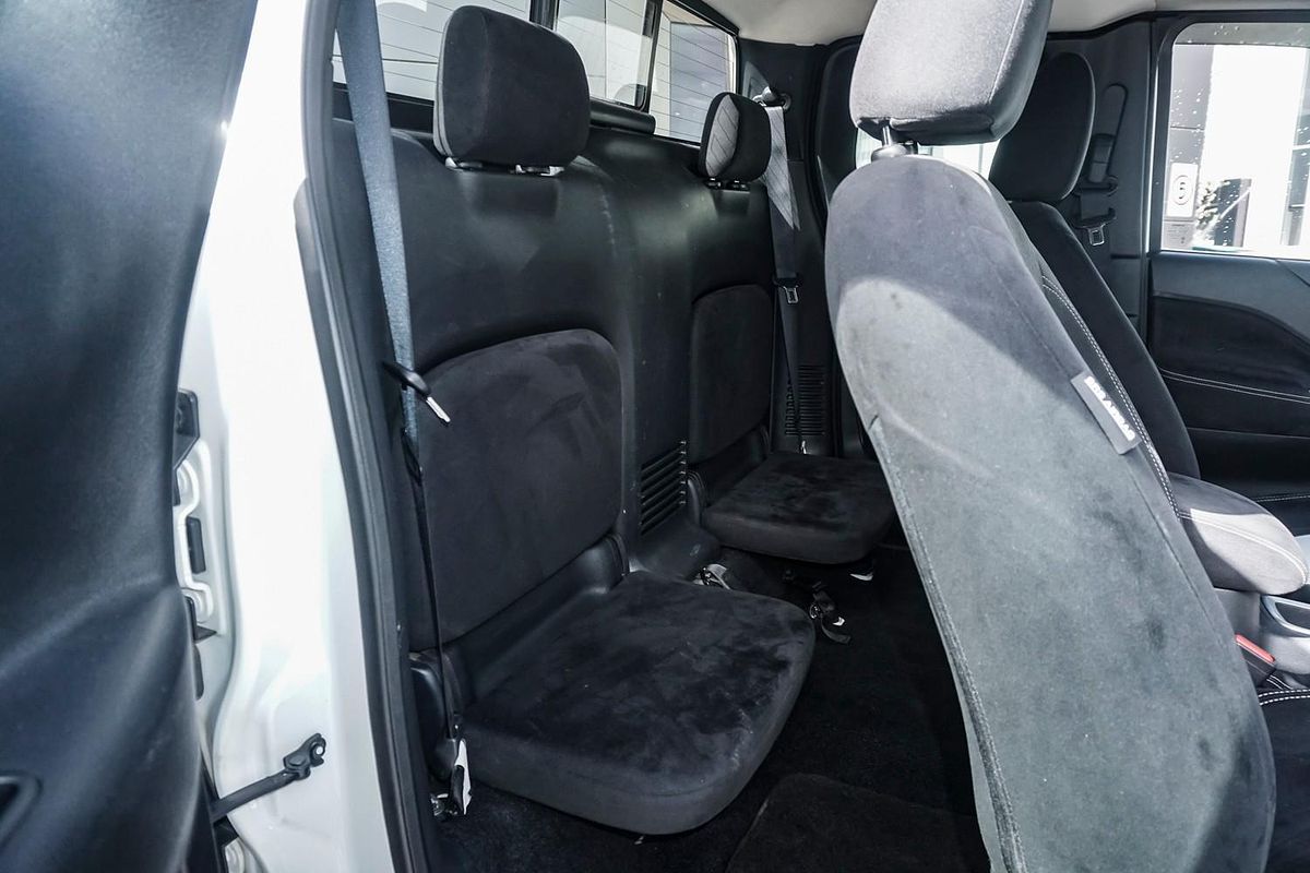 2015 Nissan Navara RX D23 4X4
