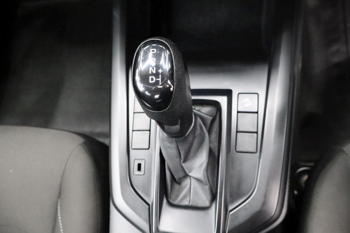 2020 Isuzu D-MAX SX High Ride Rear Wheel Drive