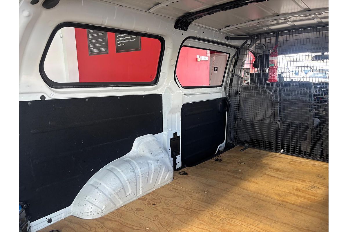 2017 Hyundai iLoad TQ3-V Series II