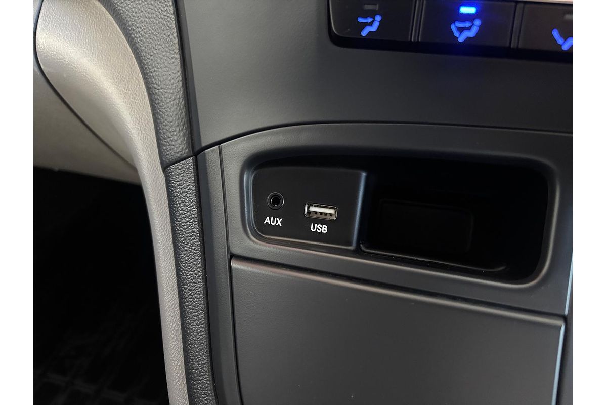 2017 Hyundai iLoad TQ3-V Series II