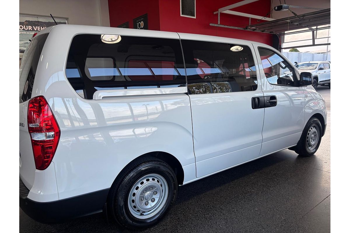 2017 Hyundai iLoad TQ3-V Series II