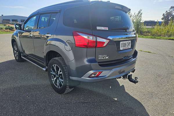 2020 Isuzu MU-X LS-T