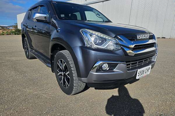2020 Isuzu MU-X LS-T
