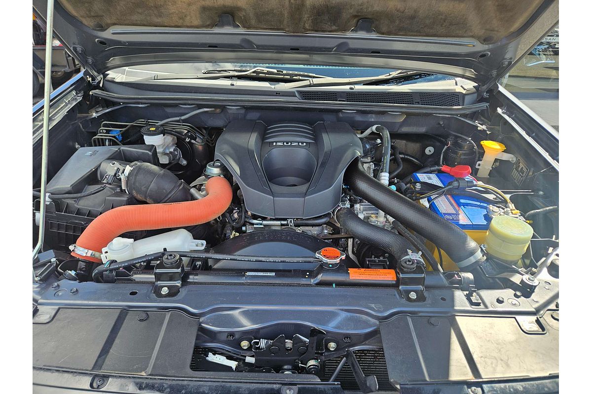 2020 Isuzu MU-X LS-T