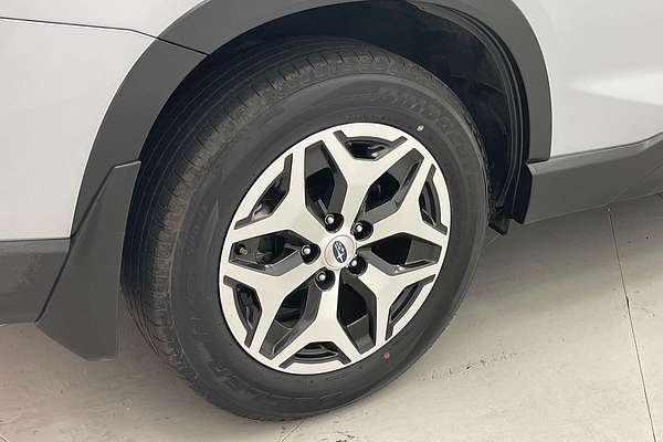 2023 Subaru Forester 2.5i 50 Years Edition S5