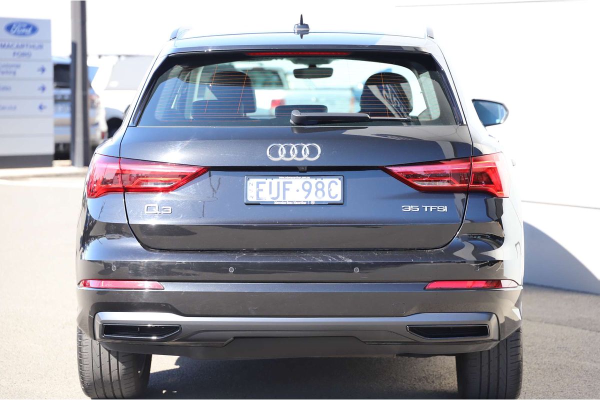 2022 Audi Q3 35 TFSI F3