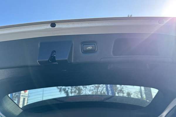 2020 Hyundai Santa Fe Highlander TM.2