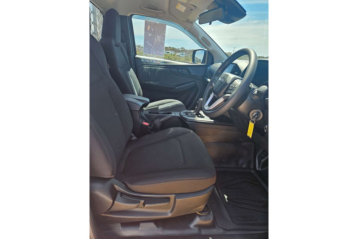 2023 Isuzu D-MAX SX  4X4